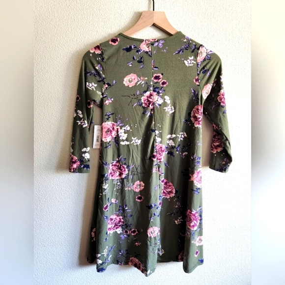 Justify Olive Floral Dress - Picture 2 of 4